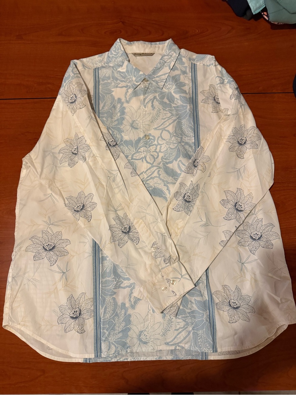 Tommy Bahama Light Blue & Cream Floral Button-Up Shirt Jacket
